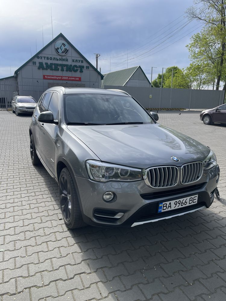 BMW X3  комплетация X-line