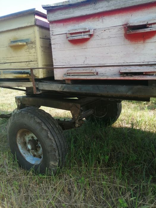 Продам два причіпи для пасіки