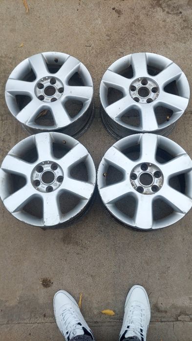 Продам диски Volkswagen r16