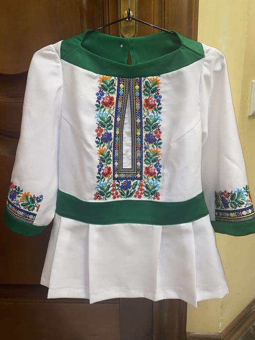 Вишиний костюм, вишиванка розмір 46