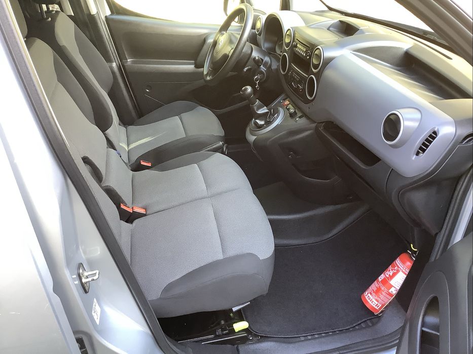 Berlingo 1.6 HDI 100 CV Cinza Prata 2017 Impecável