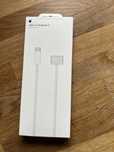 USB-C MagSafe 3