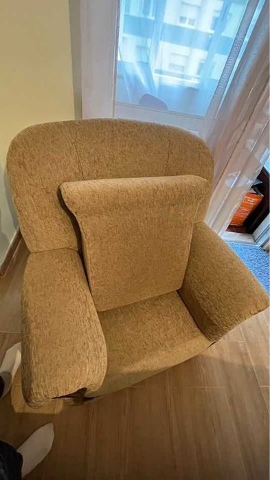 Conjunto Sofá cama 3 lugares + 2 cadeiras + sofá 1 lugar