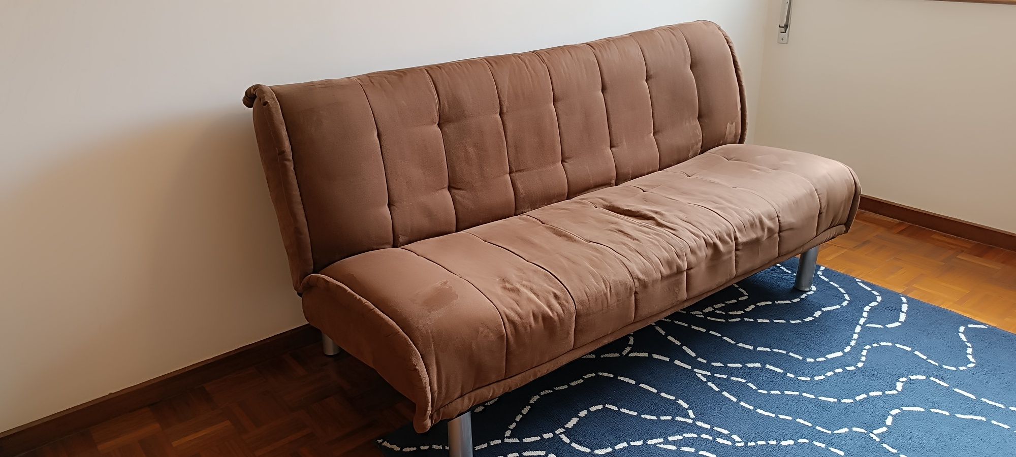 Sofá cama castanho