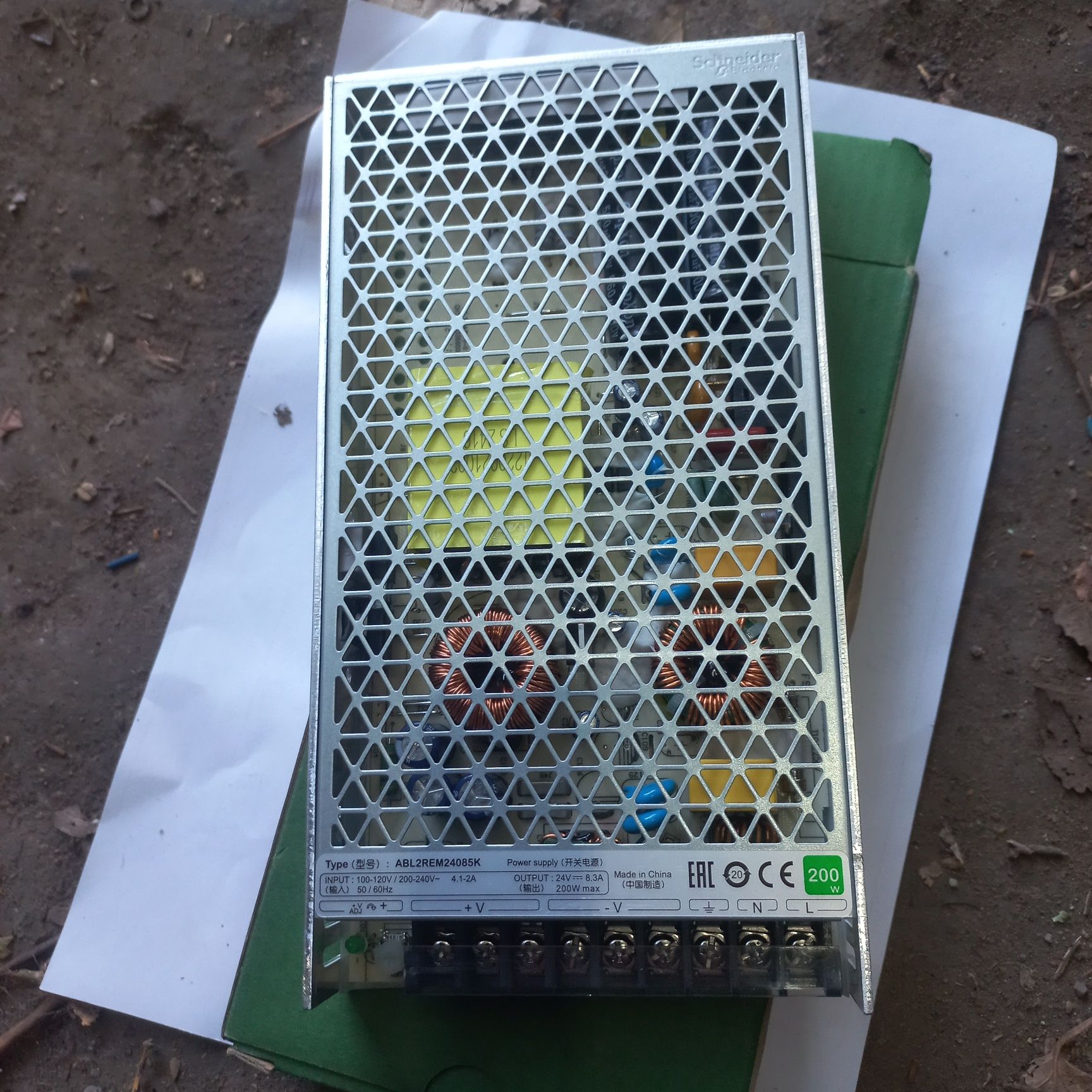 Блок живлення 220- 24 v 200w sсhneider