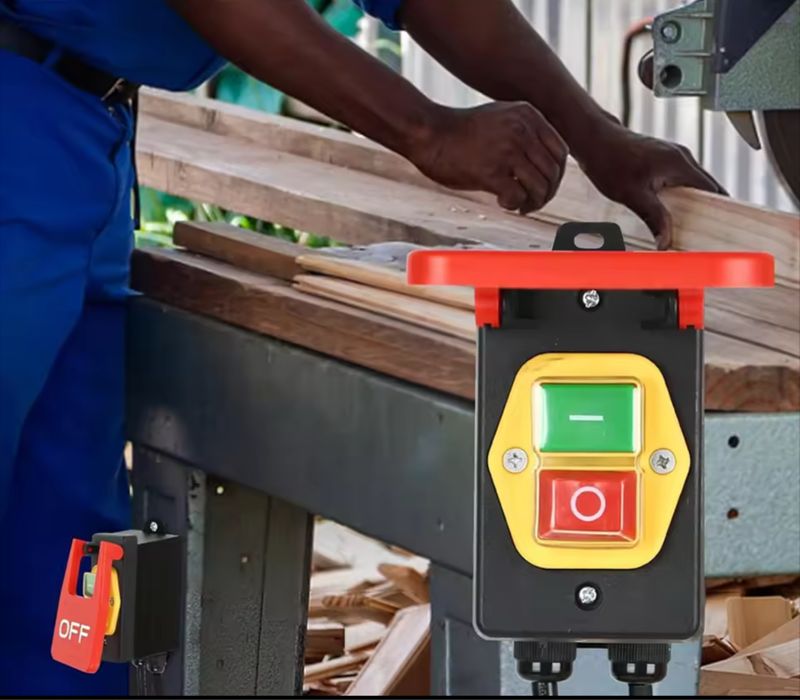 Jednofazowy włącznik / wyłącznik 220V