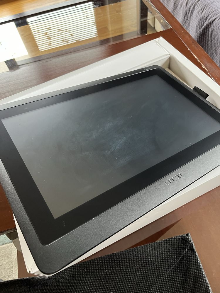 Tablet graficzny Wacom Cintiq 16 cali