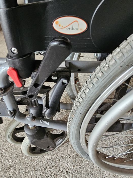 Cadeira de rodas manual