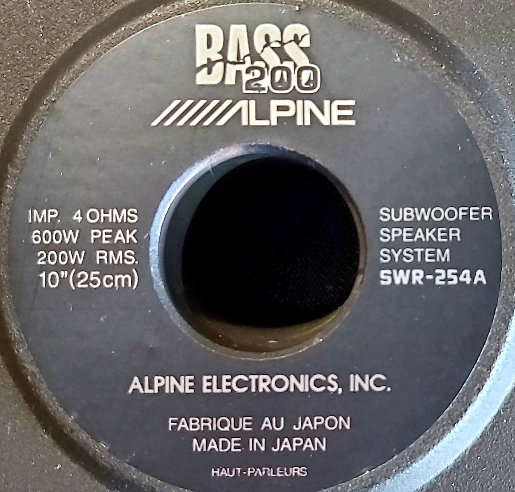 Alpine subwoofer BASS 200