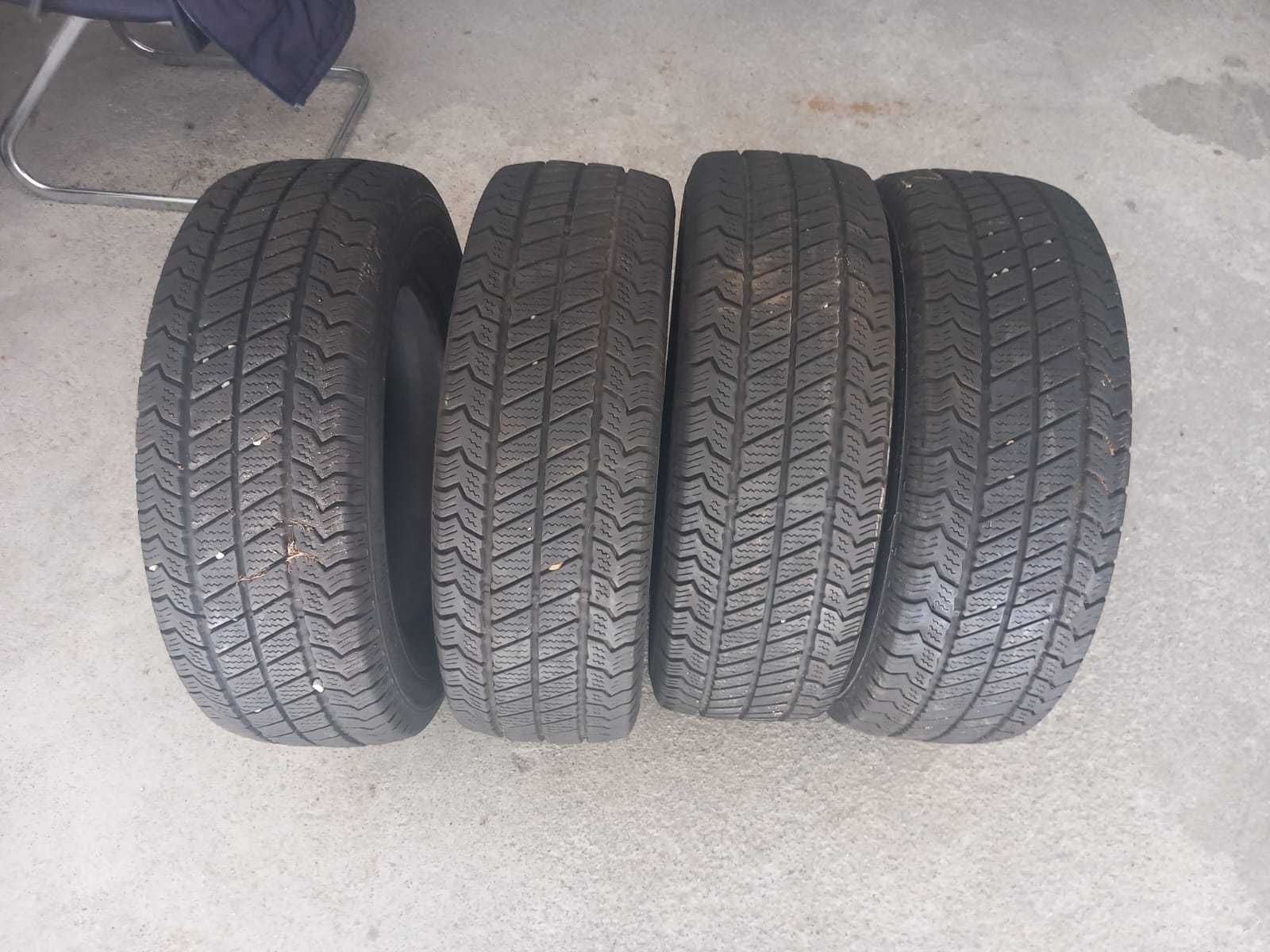 4 pneus 215/65R16 C Barum seminovos