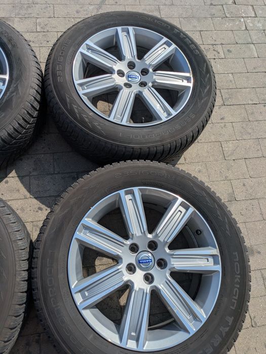 Koła na felgach aluminiowych Volvo XC60 XC70  5x108 ET55  18"