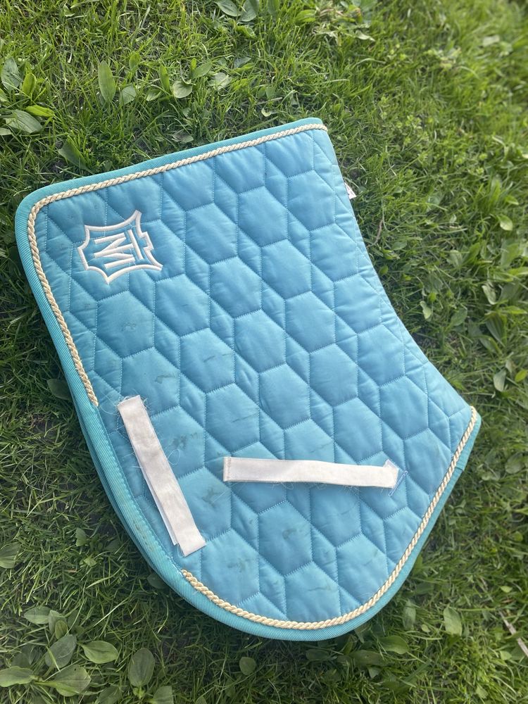 Czapeak niebieski