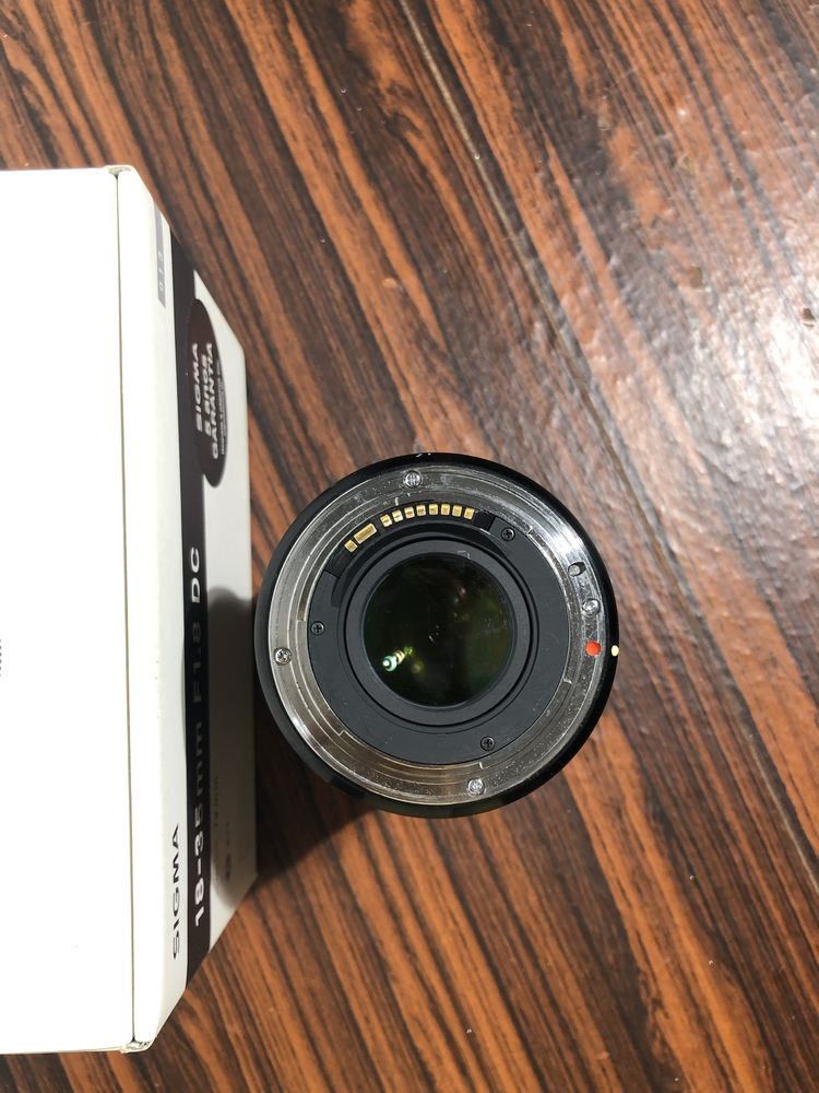 Sigma 18-35mm f/1.8 DC EF Mount (Canon)