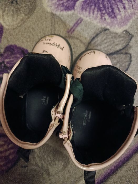 Детские осенние ботинки