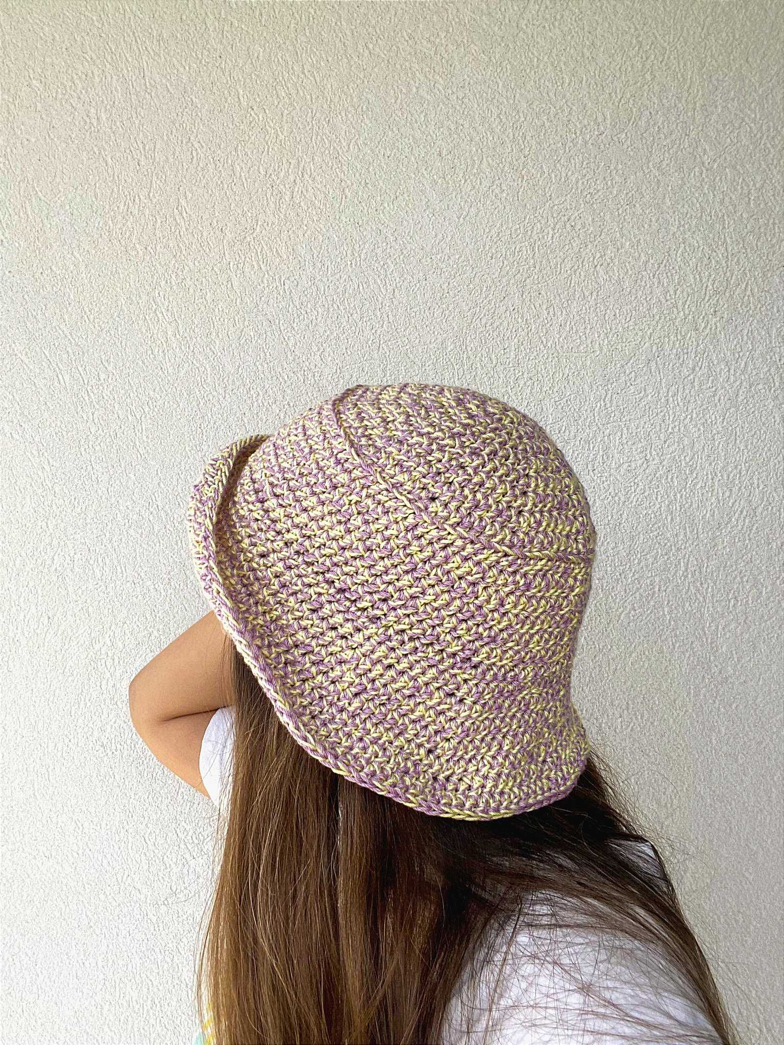 Chapéus bucket hat em crochet feitos à mão