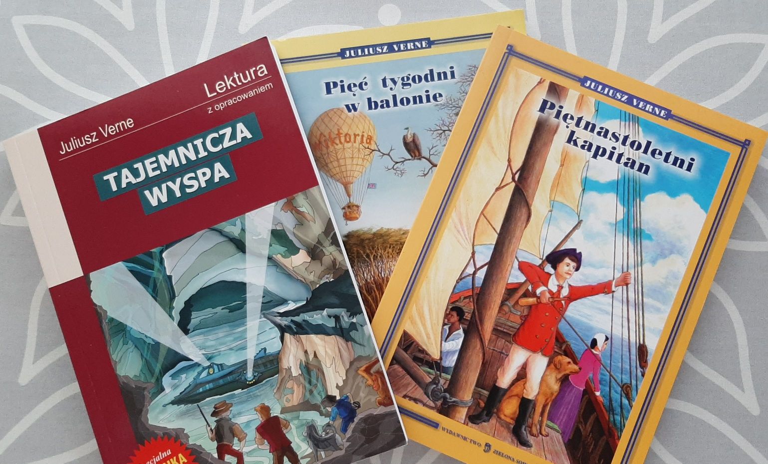 Juliusz Verne 3 książki  dla fana przygód m.in. Tajemnicza wyspa