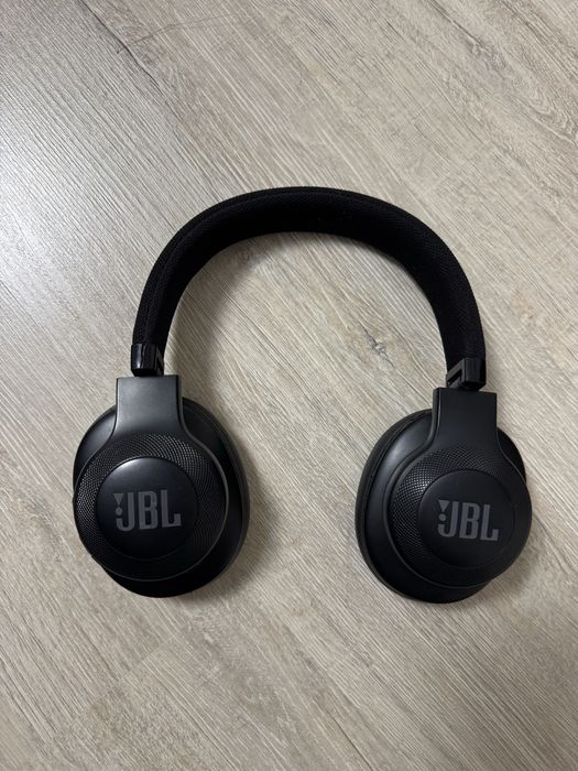 Продам JBL E55BT — бездротові навушники, Б/У