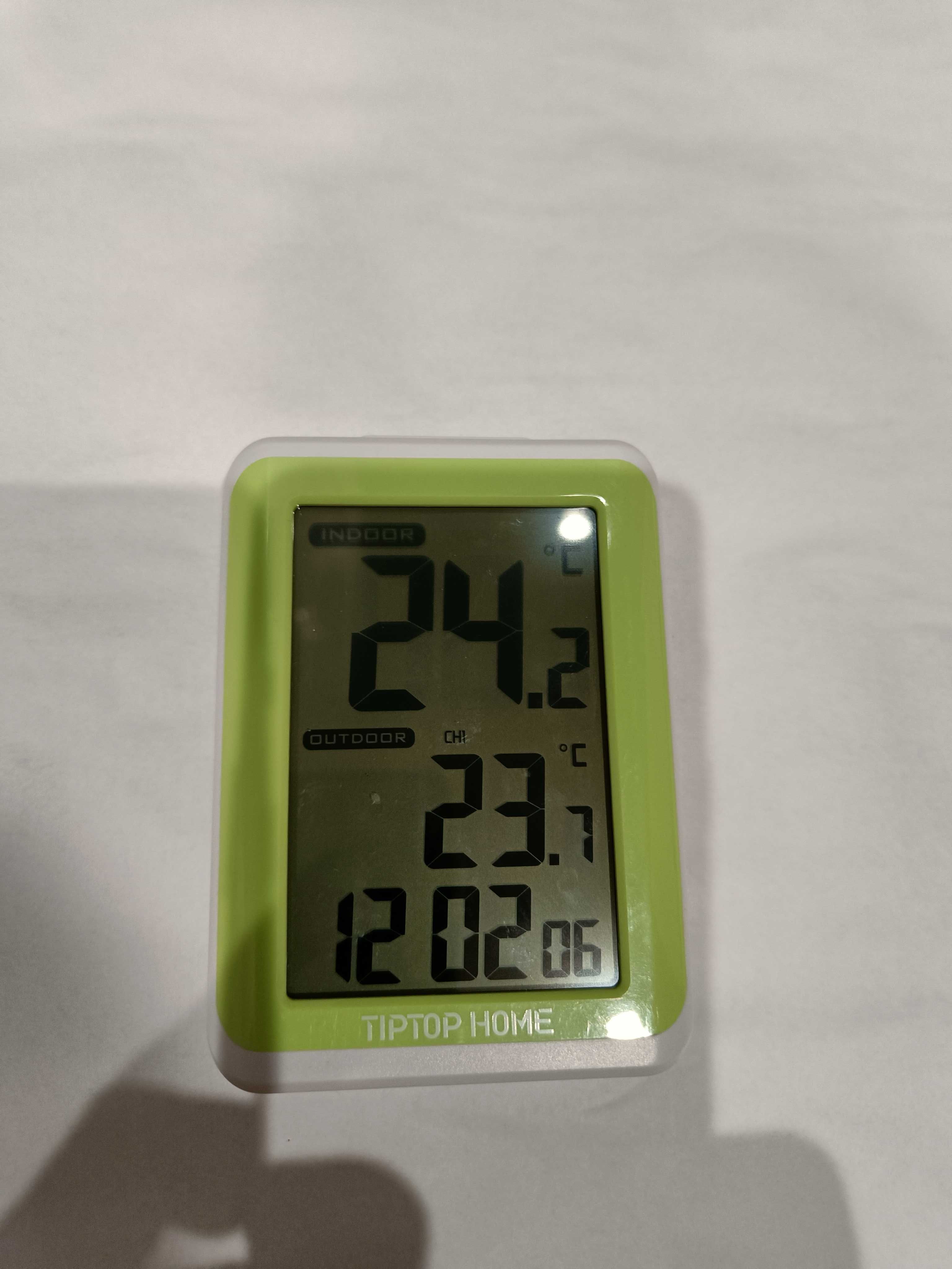 Bezprzewodowy pływający termometr basenowy z ekranem LCD