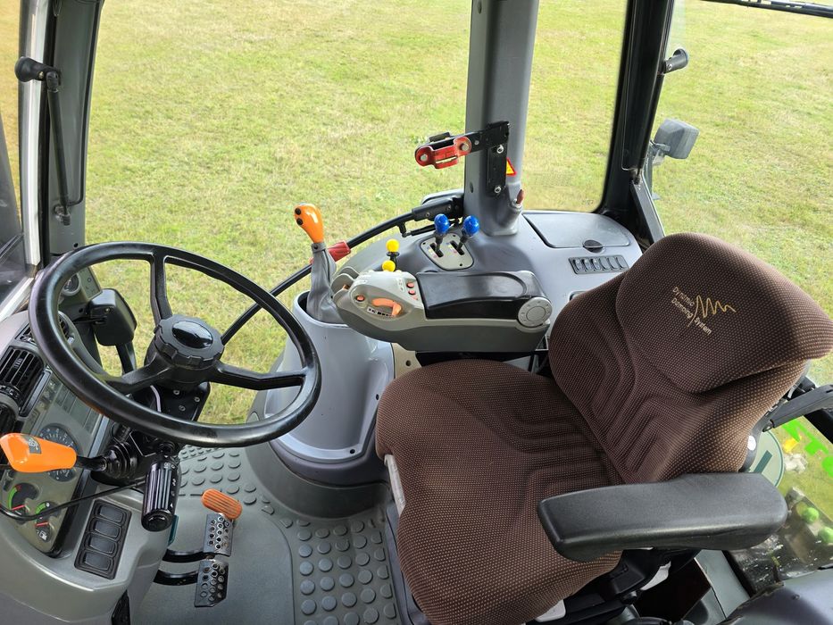 Deutz-Fahr agrotron M 620. Z tuzem,womem i pneumatyką