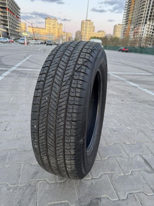 Продам резину 225 65 R17 Yokohama geolandar g91