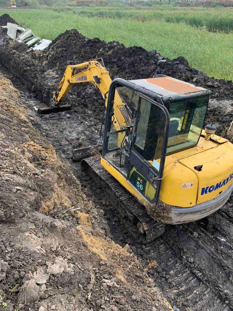 Оренда міні ескаватора  прокат спецтехніки з Водієм  Земляні роботи