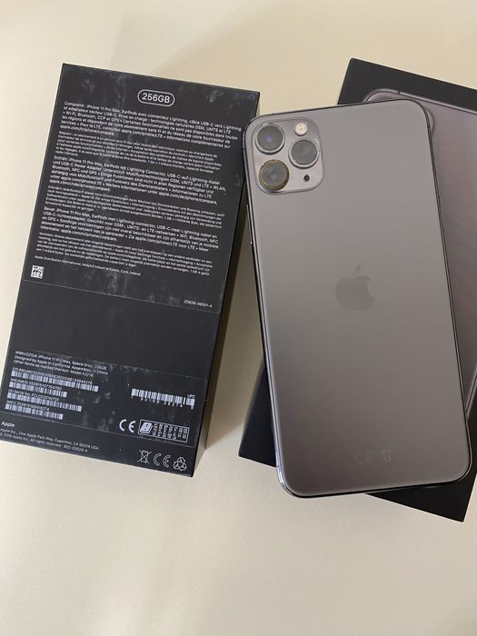 Продам Iphone 11 Pro Max 256