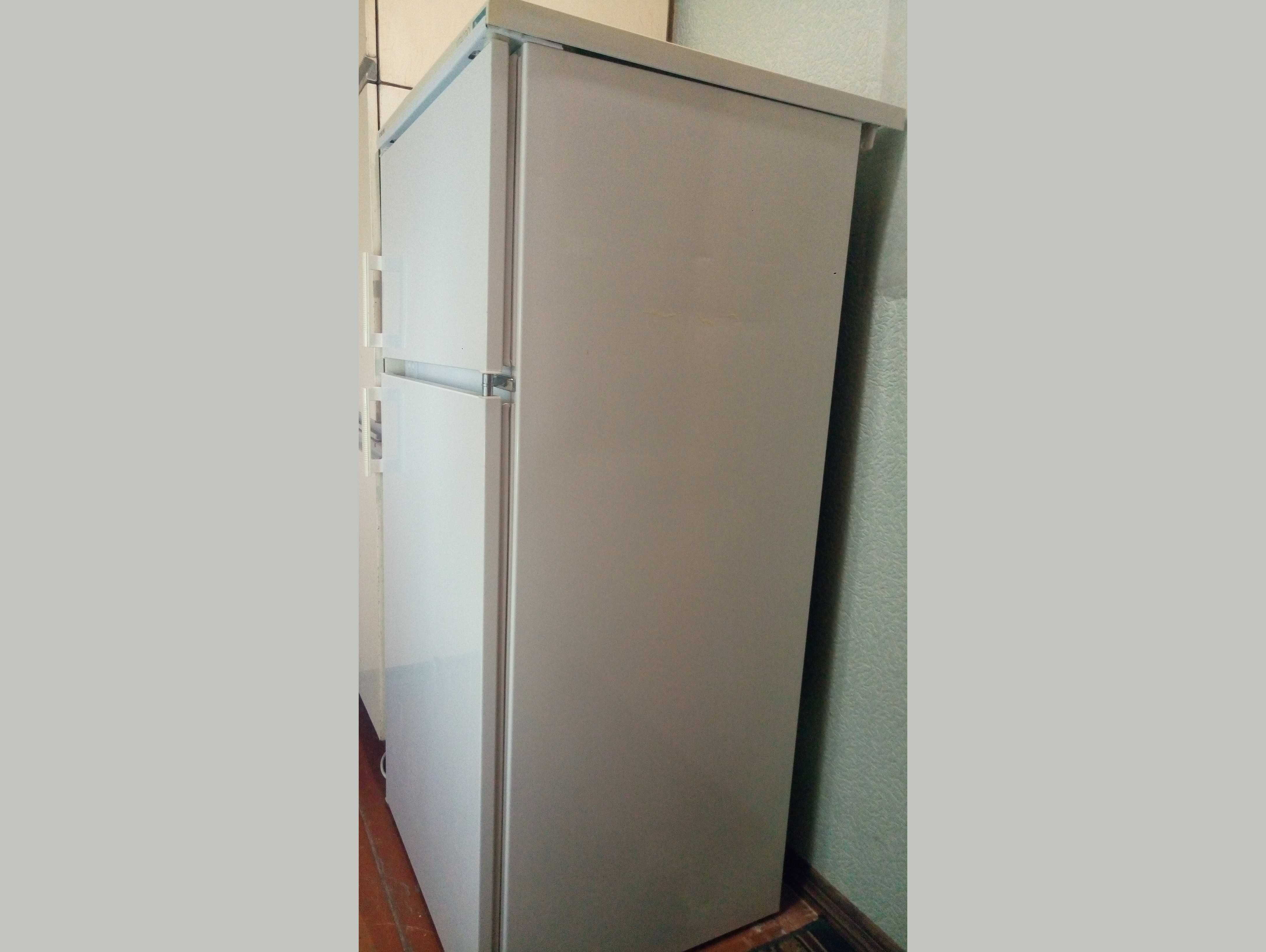 Холодильник AEG Electrolux SANTO