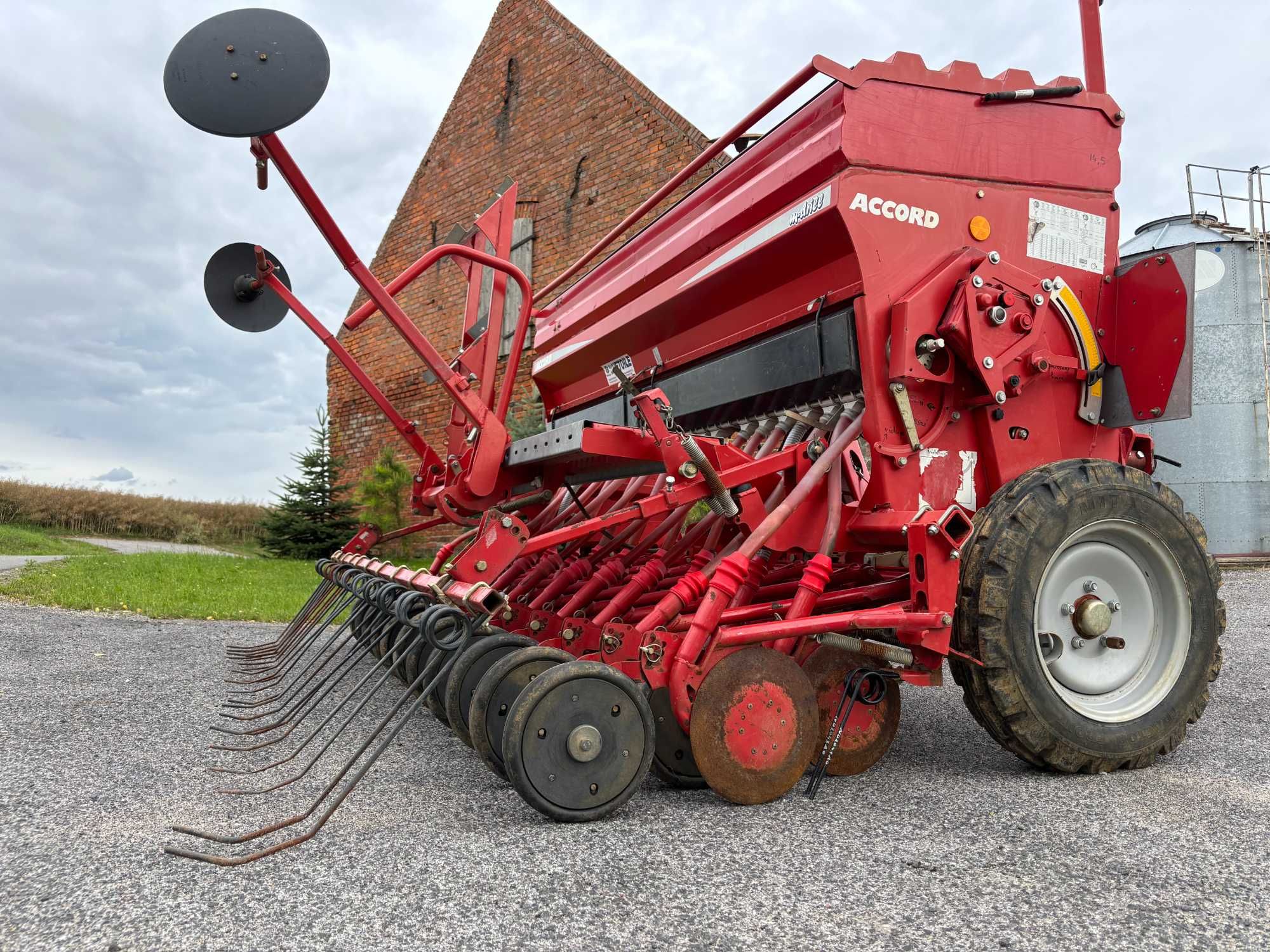 Siewnik Kverneland Accord M-drill talerzowy 3m kółka Amazone D9 Kuhn