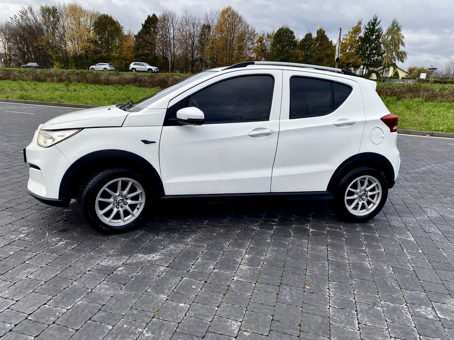 Baic ec3; електрокар; сімейний; для міста;