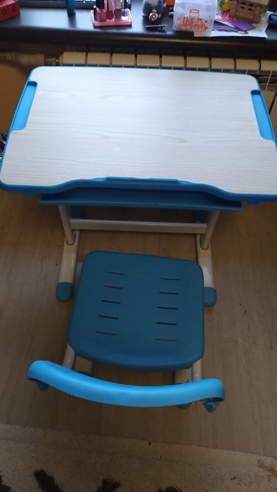 Парта + стул трансформеры Botero Blue Cubby
Комплект Cubby парта + сті