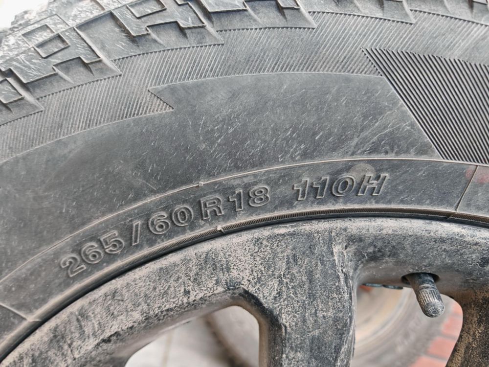 Oryginalne felgi toyoty Hilux Invincible  i Opony Yokohama Geolandar