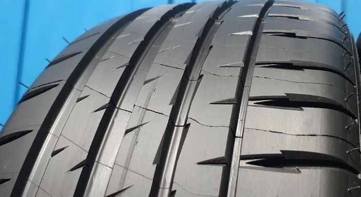 4 x 215/50 R17 Sprzedam opony letnie Michelin ! Rok 202