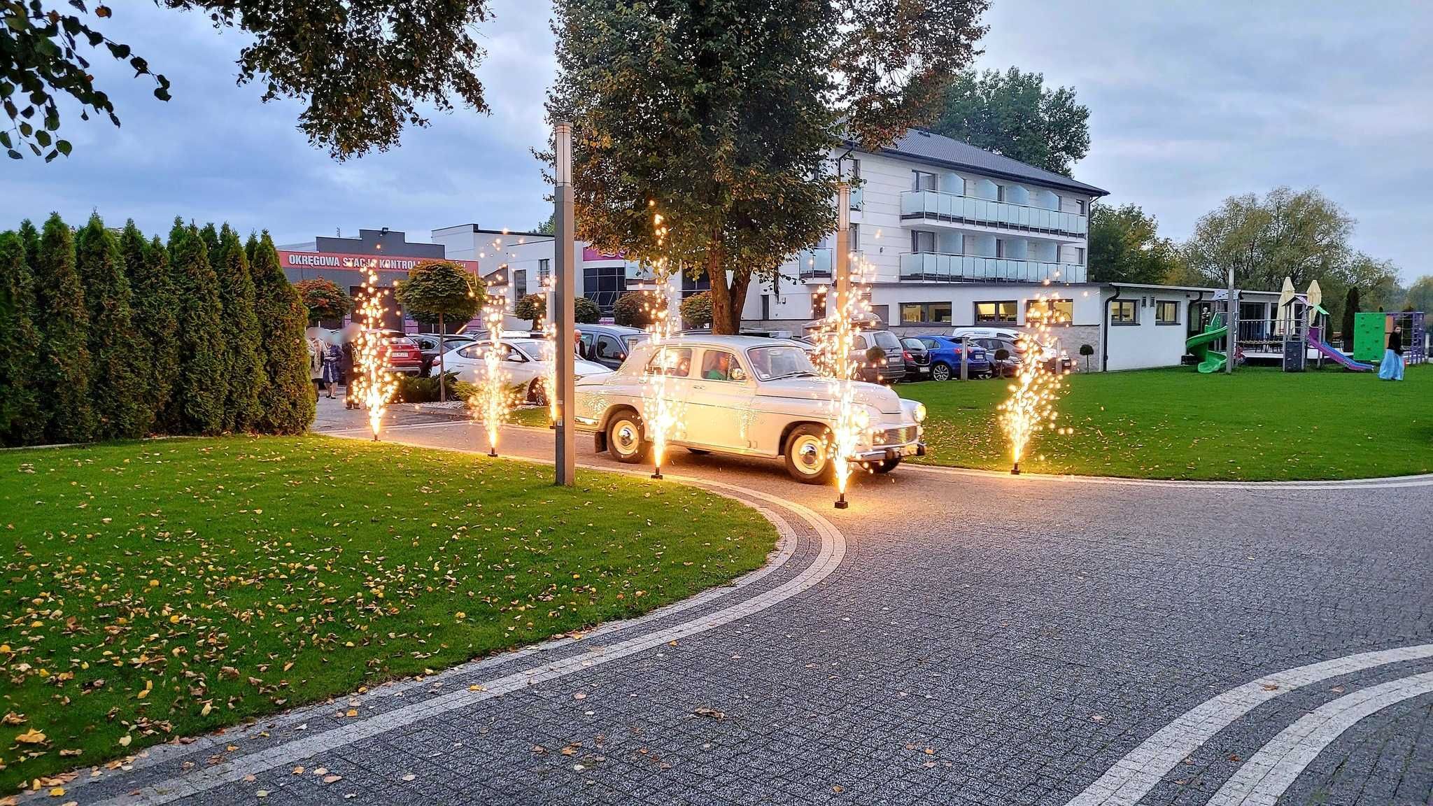 Auto do ślubu Maserati Ghibli Mercedes GLE Biały Fotobudka