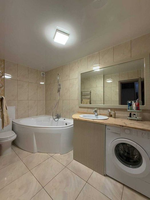 Продаж 3 к квартири Виставка хороший стан 78 м2 мін переоф