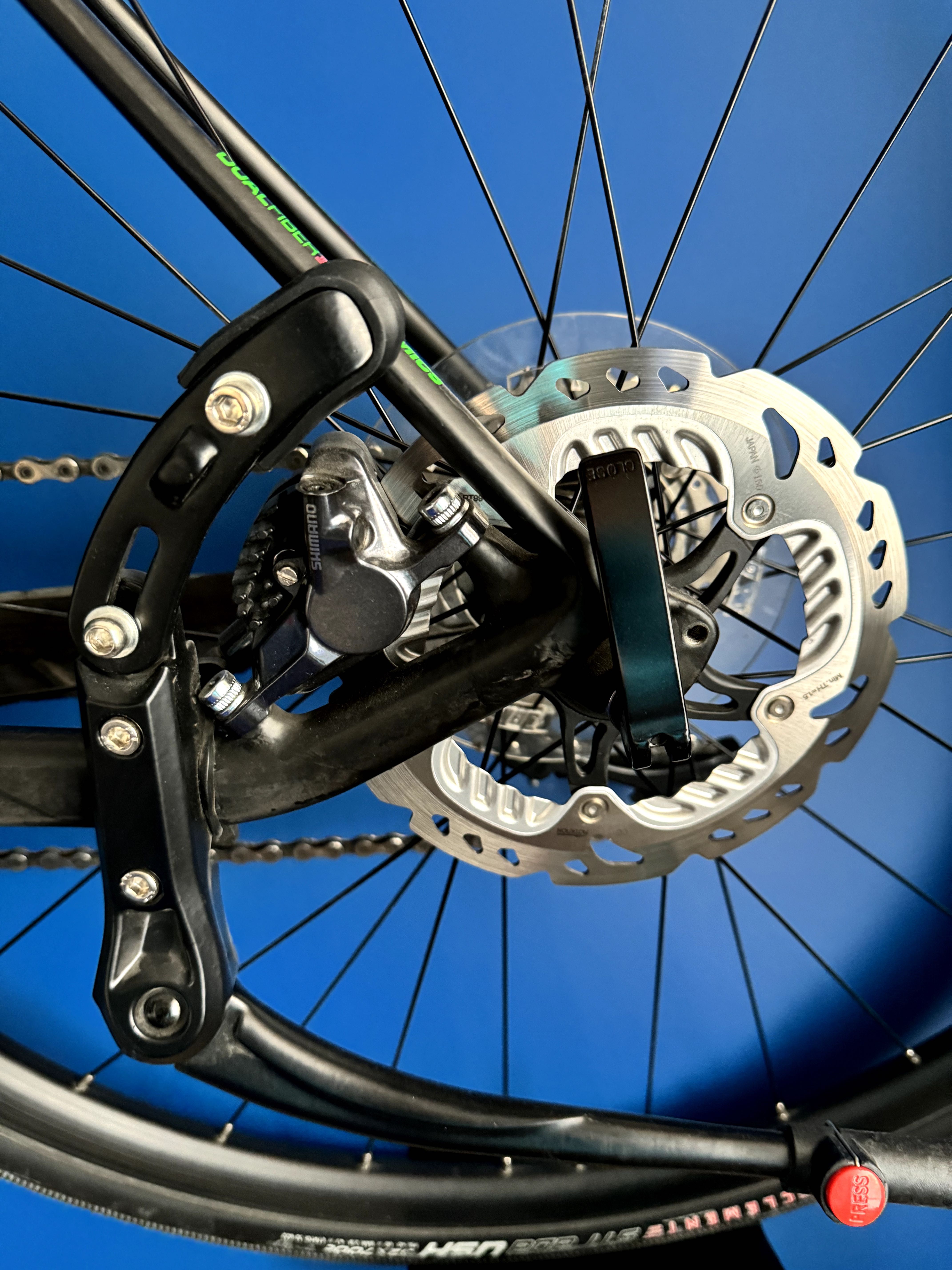 GT grade gravel karbon