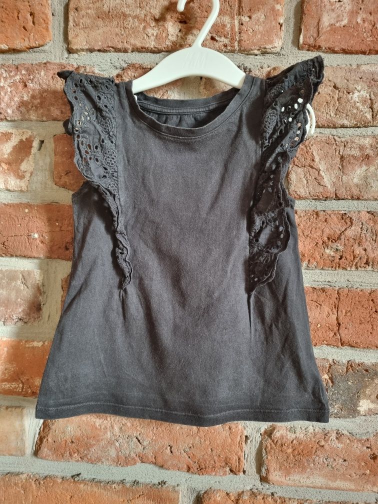 Czarna bluzka z falbankami na ramionach * H&M