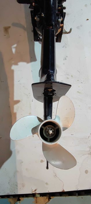 Мотор лодочный Tohatsu 5 2006