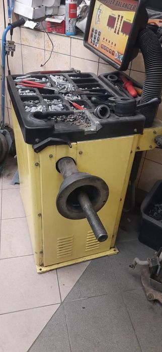 Montazownica i wyważarka