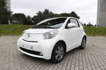 Toyota iQ