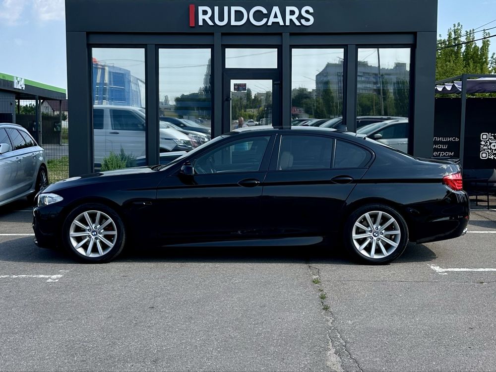BMW 523i F10 2010рік.