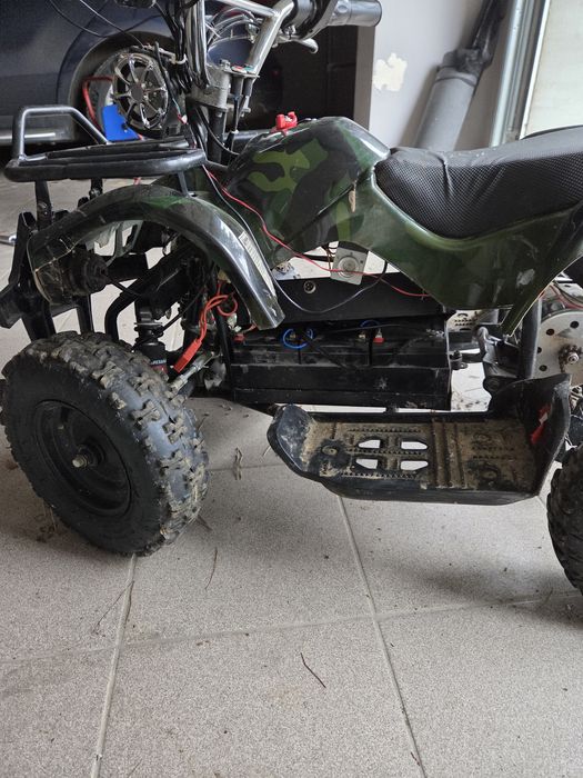 Квадрацикл дитячий.