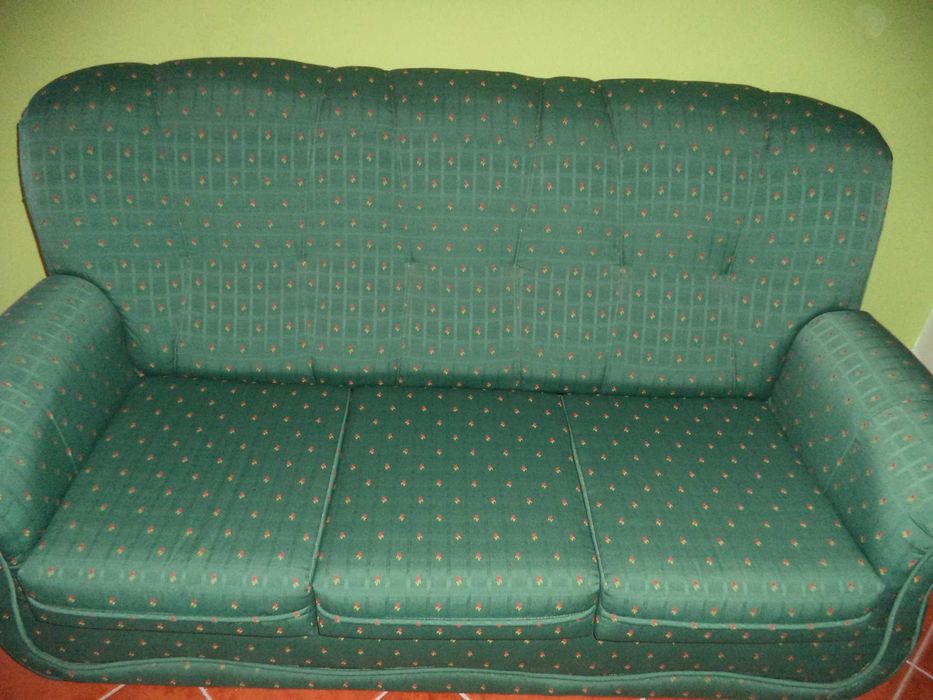 Sofá Cama, como novo, conforto excelente.