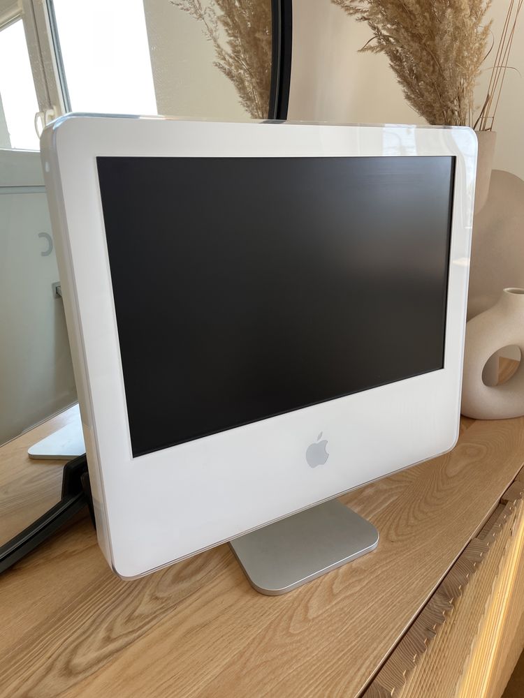 iMac Apple A1058 + klawiatura Apple keyboard A1048