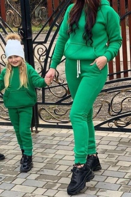 Теплый детский спортивный  флисовый зелёный костюм 152 см