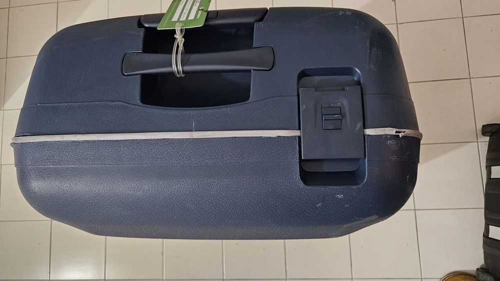 Mala grande de porão