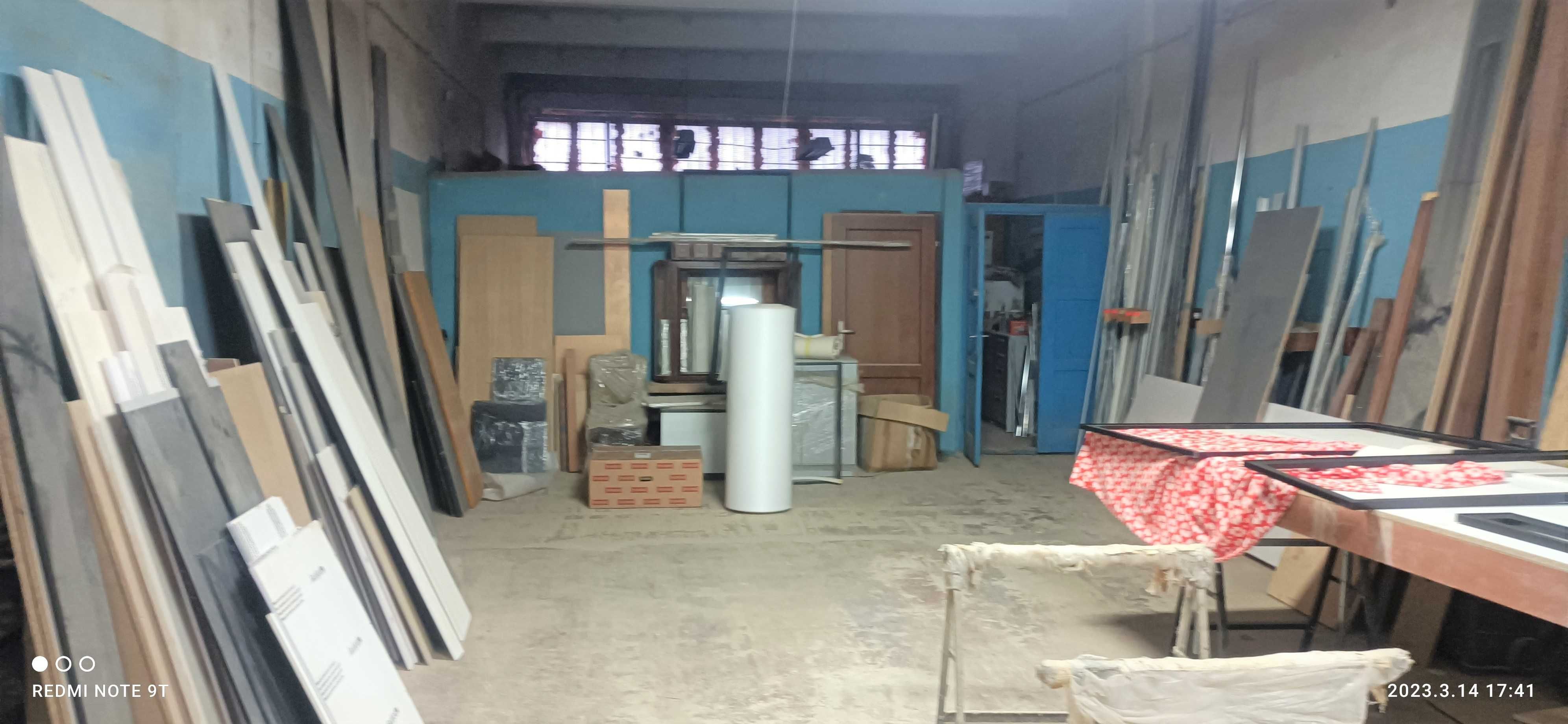 Hala 210 m2 rampa , zaplecze 25m2