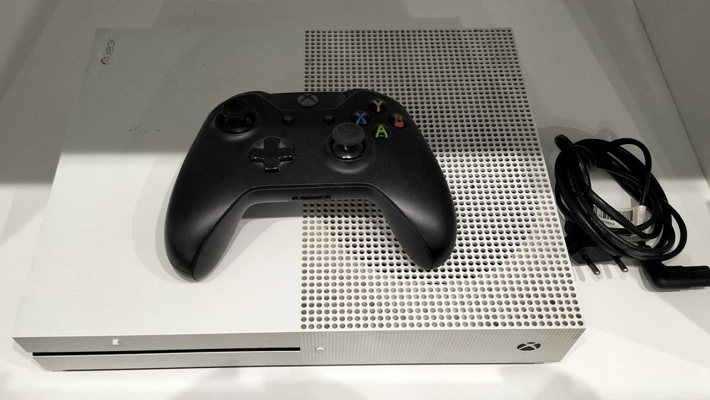 Konsola XBOX ONE S