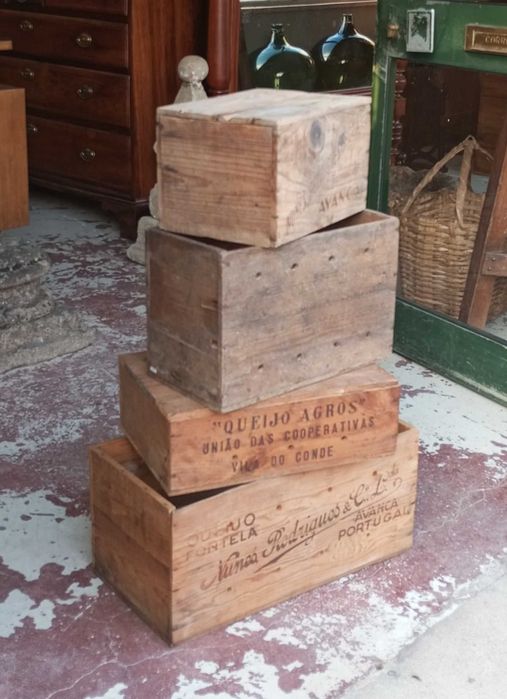 Antigas caixas Queijos Manteiga em madeira