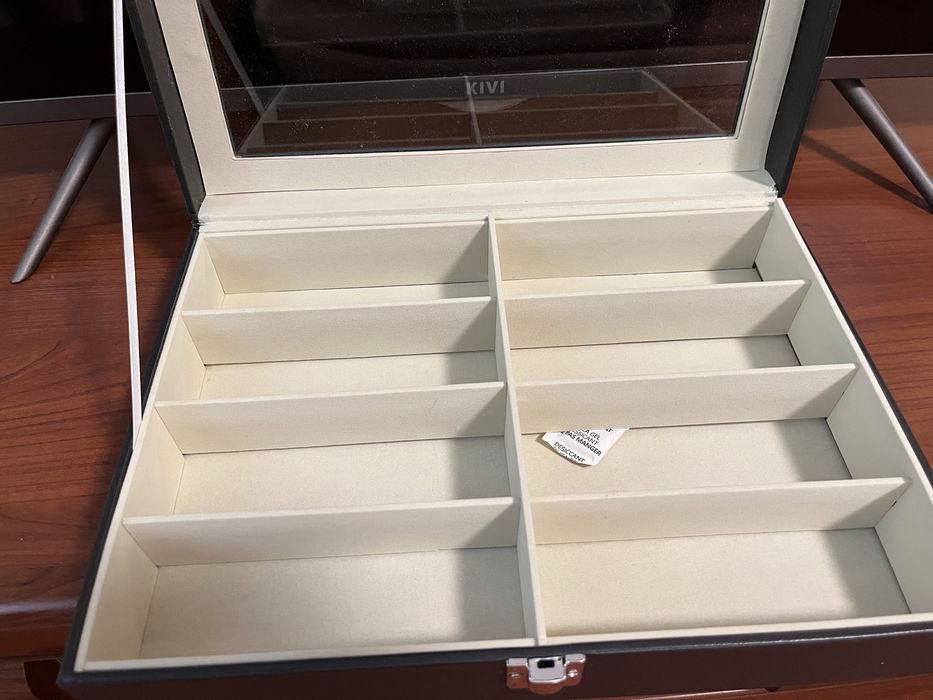 Футляр для окулярів