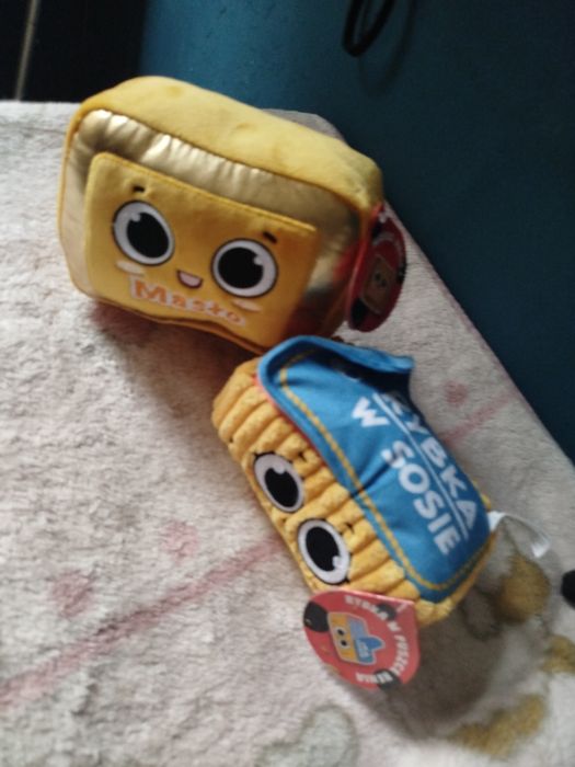 2  pluszaki i 7 gazetek pełnych